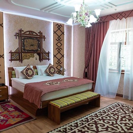 Gоlden Dragon Villa Hotel Bishkek Exterior foto