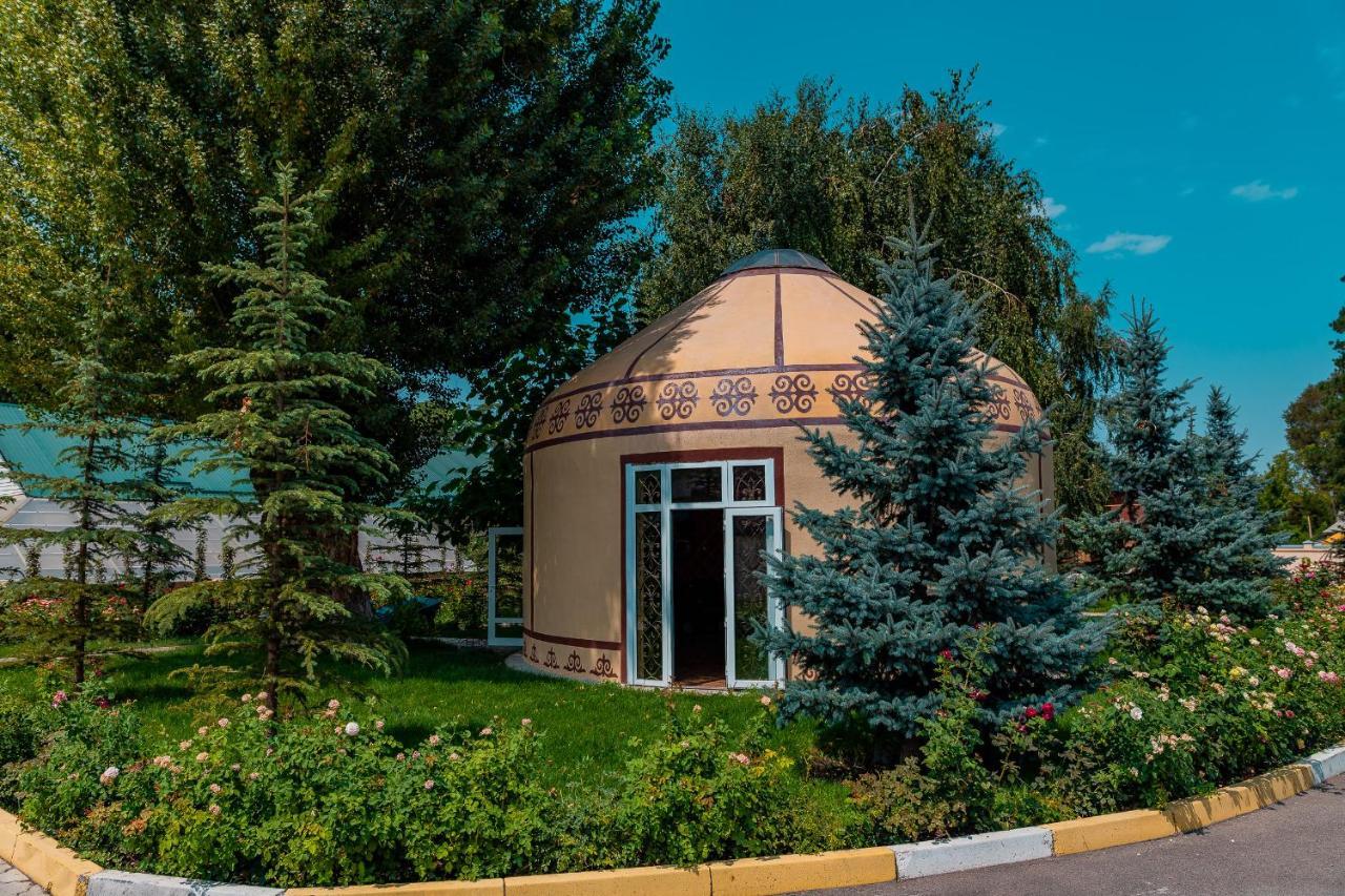 Gоlden Dragon Villa Hotel Bishkek Exterior foto